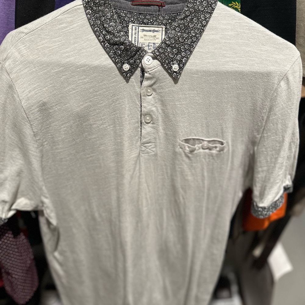 Men's Gray Shirt with Patterned Collar